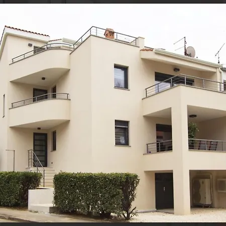 Adria Apartments Porec Exterior photo